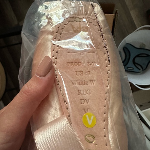 BRAND NEW Sansha Pointe Shoes - Picture 6 of 6